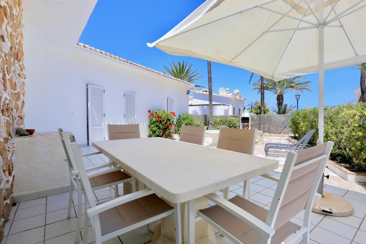 Urbanizacion El Oasis, 20 Villas En 1ª Linea Playa Dénia Exterior foto