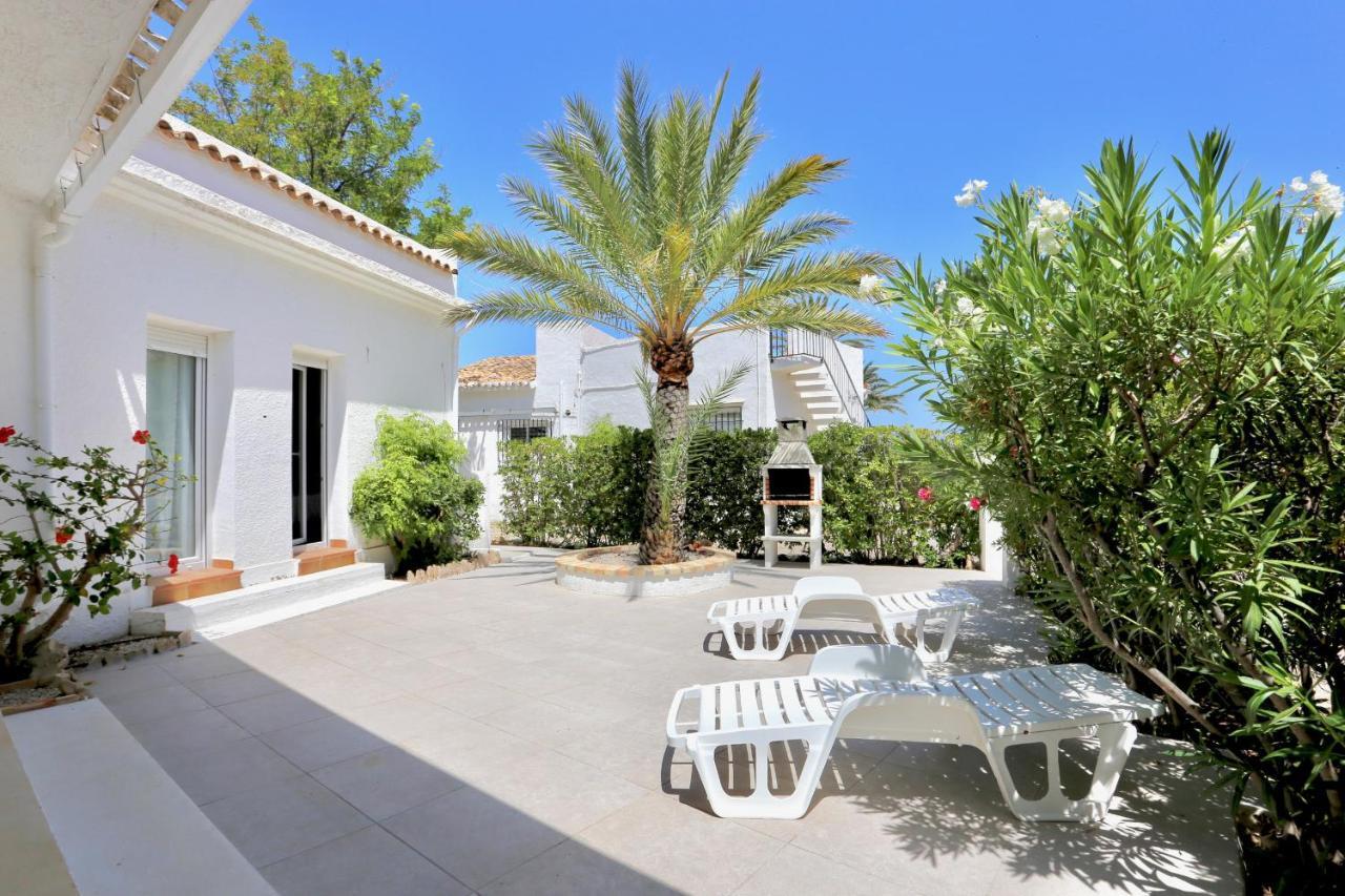 Urbanizacion El Oasis, 20 Villas En 1ª Linea Playa Dénia Exterior foto