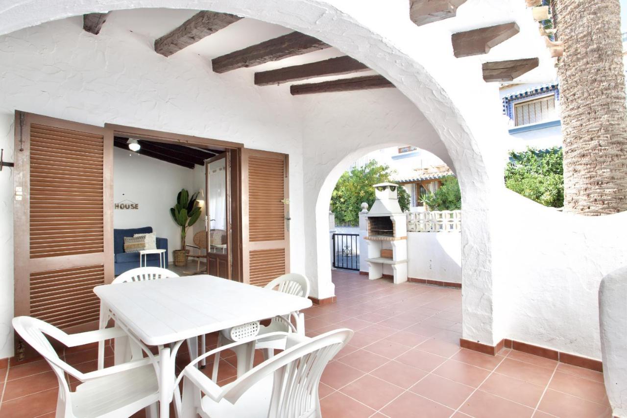 Urbanizacion El Oasis, 20 Villas En 1ª Linea Playa Dénia Exterior foto