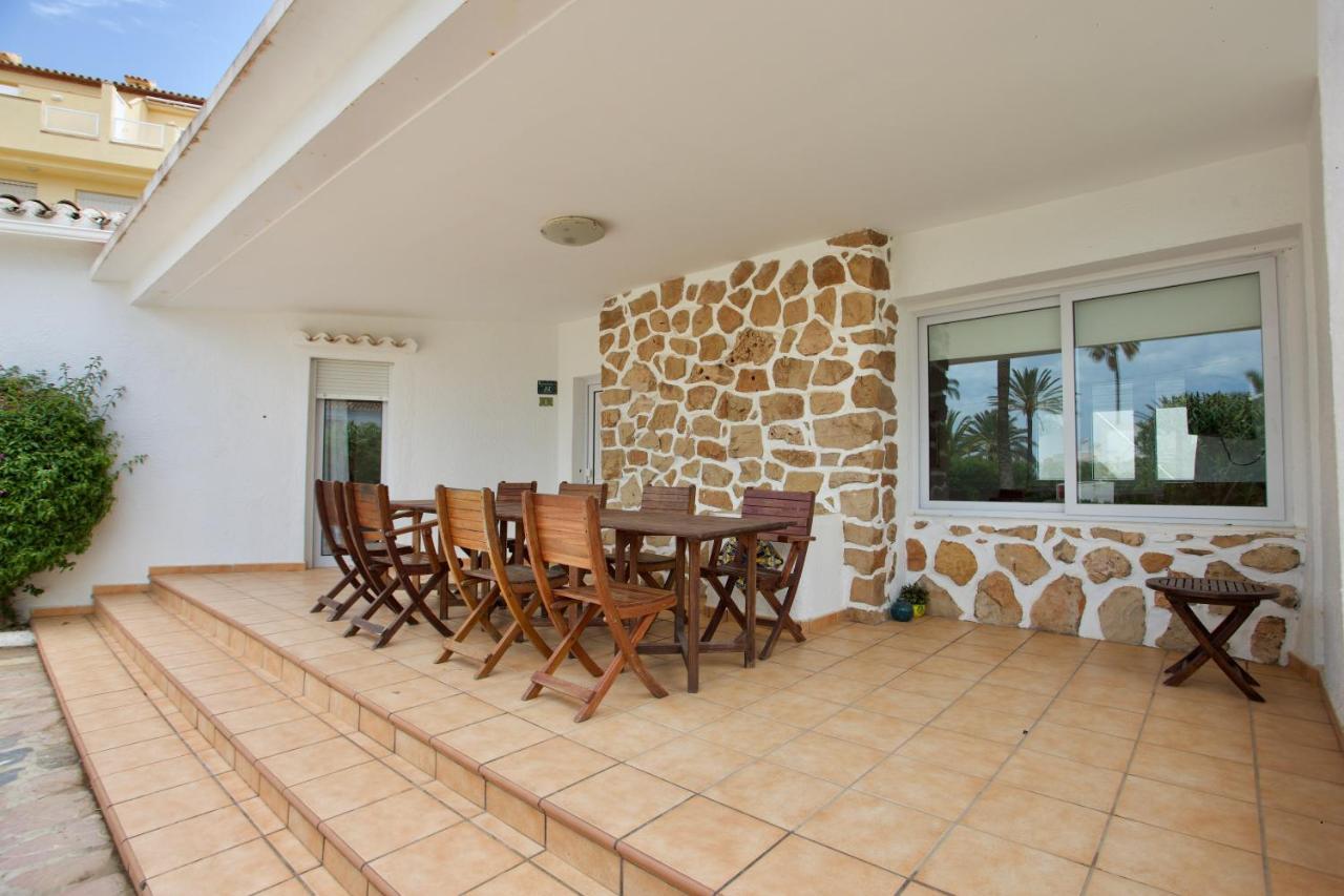 Urbanizacion El Oasis, 20 Villas En 1ª Linea Playa Dénia Exterior foto